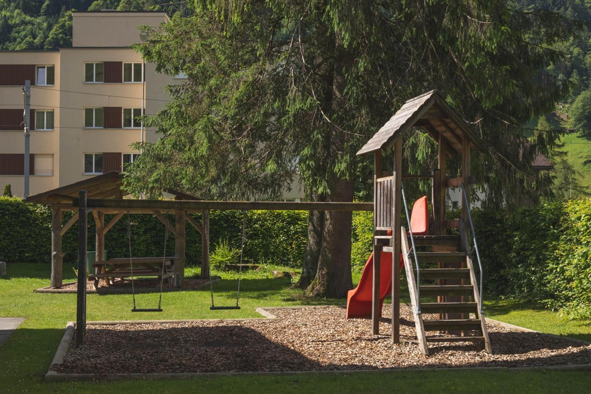 Engelberg Youth Hostel Екстериор снимка